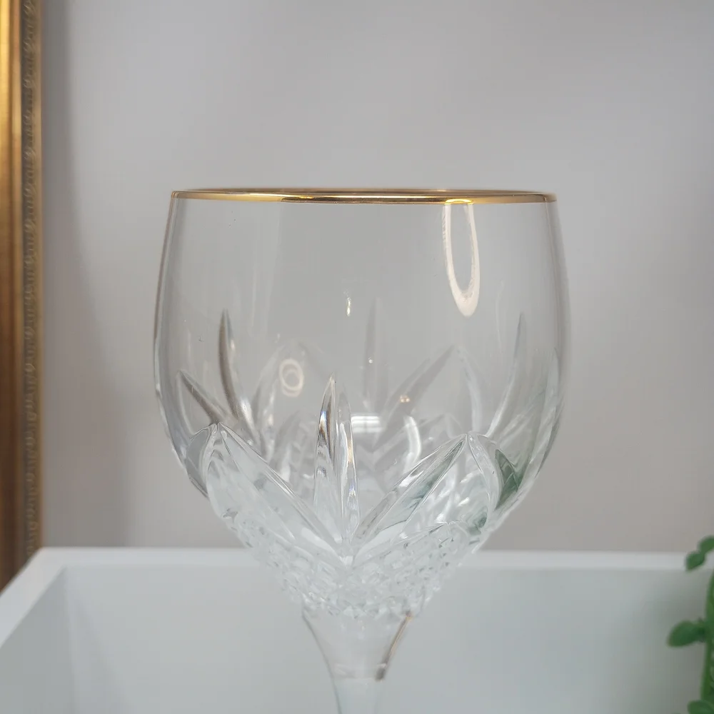 Elegant Gold Rim Crystal Wine Glass
